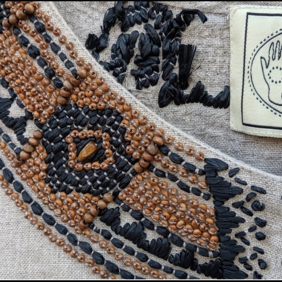 Beaded Irving & Fine 
Morocco Linen Blouse  
Size medium - NWOT - Picture 6 of 13